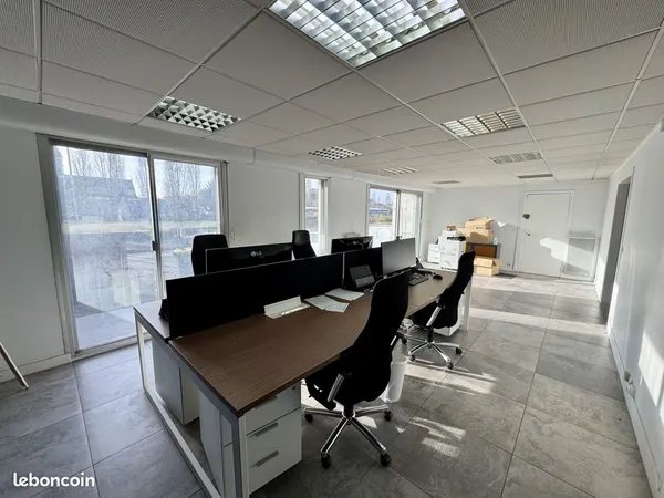 Bureaux 310 m² Melun