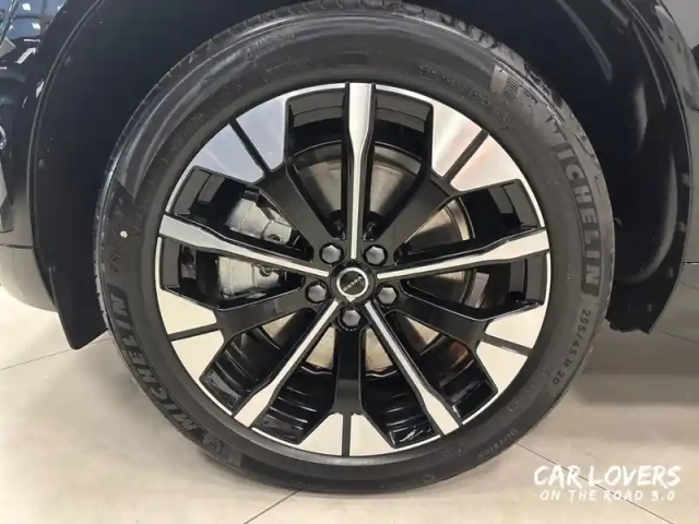 Volvo Xc60 t6 awd hybride rechargeable 253 ch+145 ch geartronic 8 — photo 8
