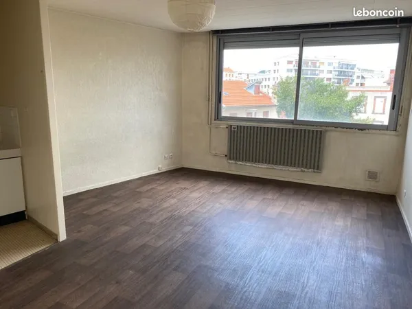 Studio 1 pièce 29 m²