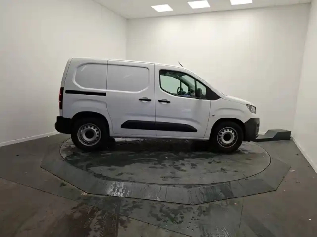 Peugeot Partner fourgon standard 1000 kg bluehdi 100 s&amp;s bvm5 — photo 64