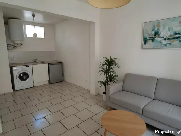 Maison mitoyenne d'un côté, idéal premier achat on investisseur