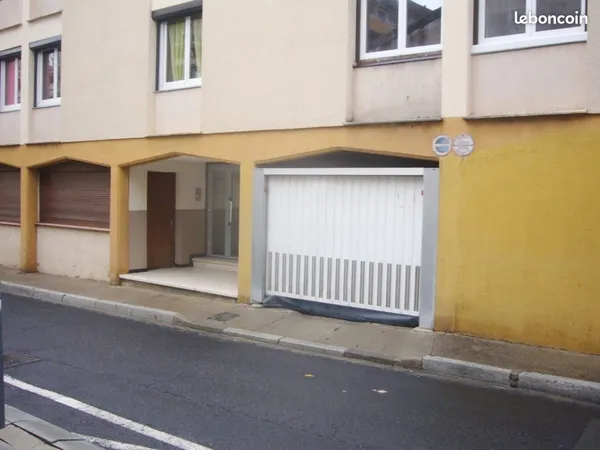 Parking securise rue kleber beziers