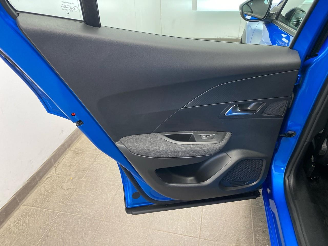 Peugeot 2008 100 s&s bvm6 style — photo 21