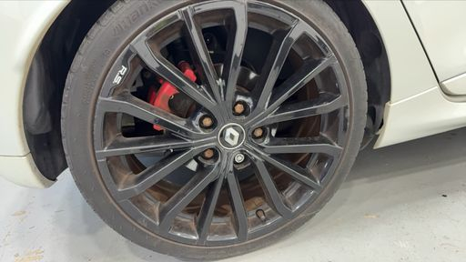 Renault Clio 1.6 Turbo 220 EDC6 - RS Trophy – 2016 – 90500 km – Essence – Boîte Automatique — photo 31