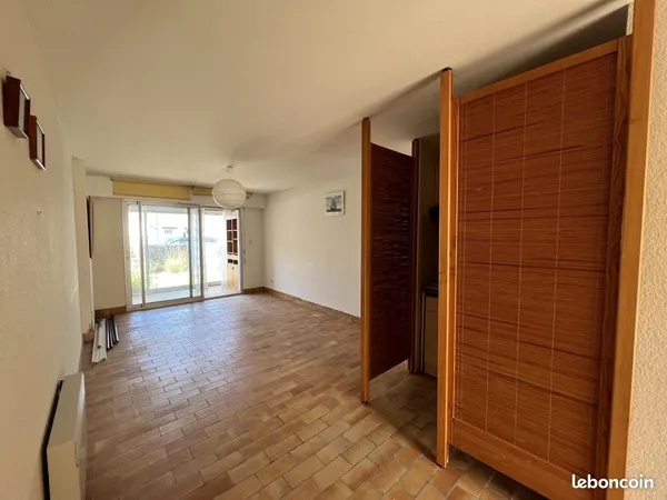 Studio 30m de la plage Le Rocher