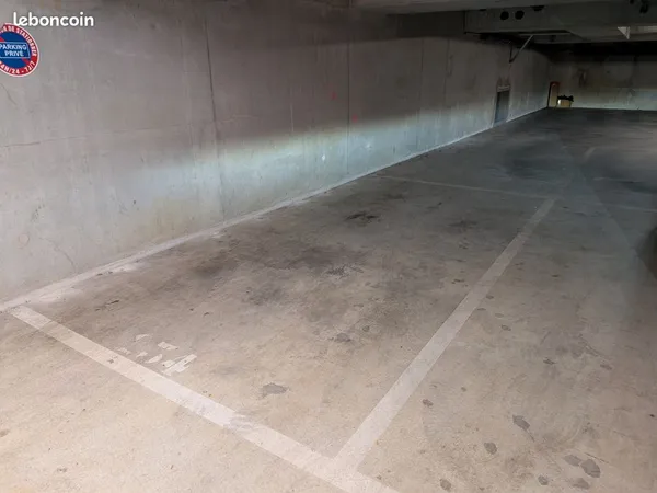 Parking à louer Gagny centre