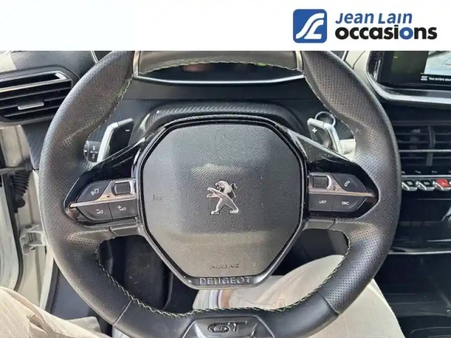 Peugeot 2008 puretech 130 s&amp;s eat8 — photo 12