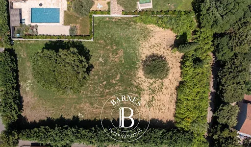Terrain 1534 m²