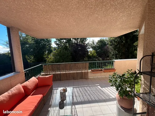 Bel appartement à louer à Divonne