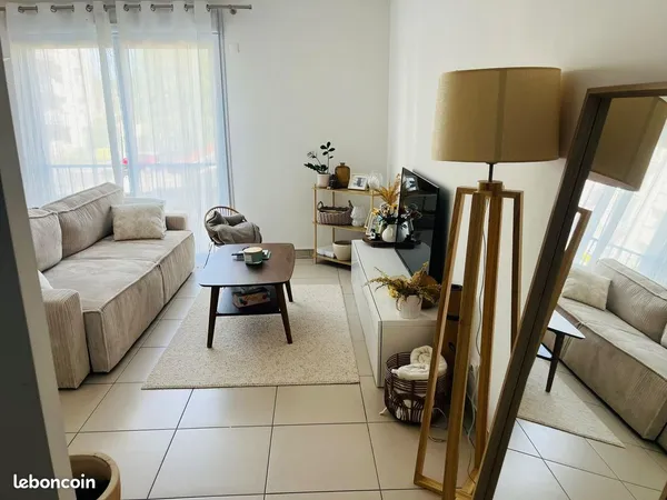Appartement 3 pièces 58 m2 avec place parking