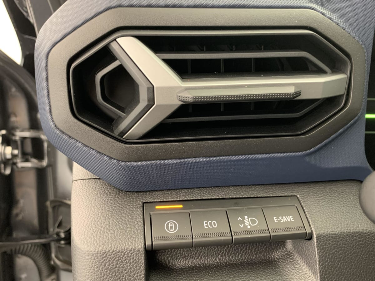 Dacia Bigster — photo 23