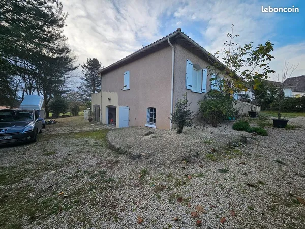 Maison 5 chambres + véranda+ terrasse surelevée