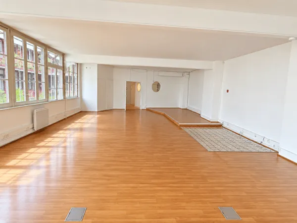 Boutique 213 m²