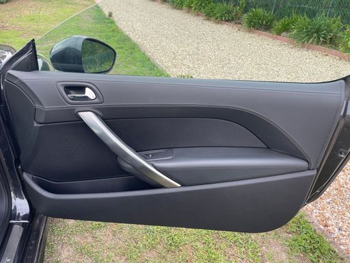 Peugeot RCZ 1.6 THP 156 - N/A – 2011 – 106070 km – Essence – Boîte Manuelle — photo 32