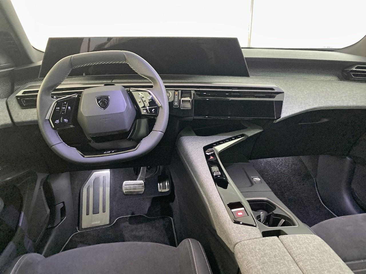 Peugeot 5008 hybrid 145 ch e-dcs6 gt — photo 8