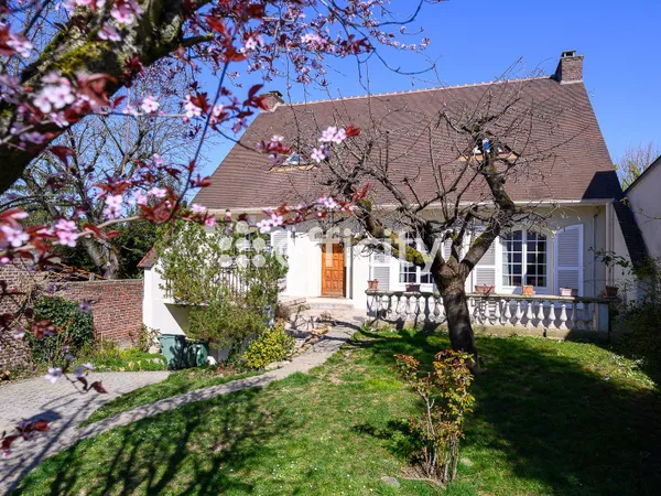 Maison 7 pièces 238 m²