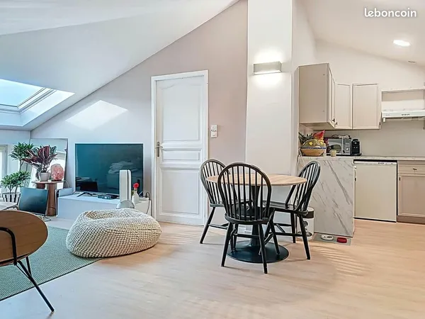Loue appartement F2 meublé