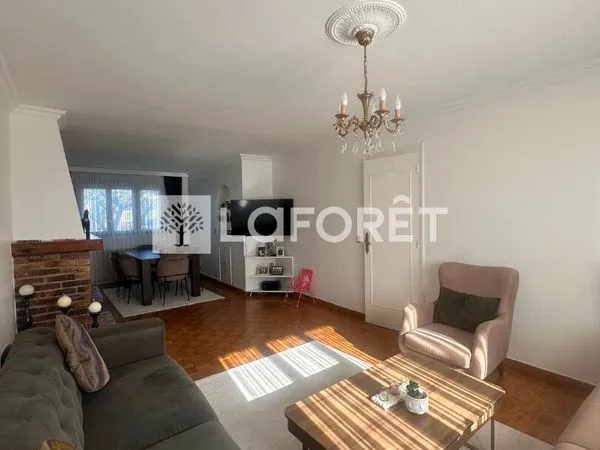 Maison 8 pièces 178 m²