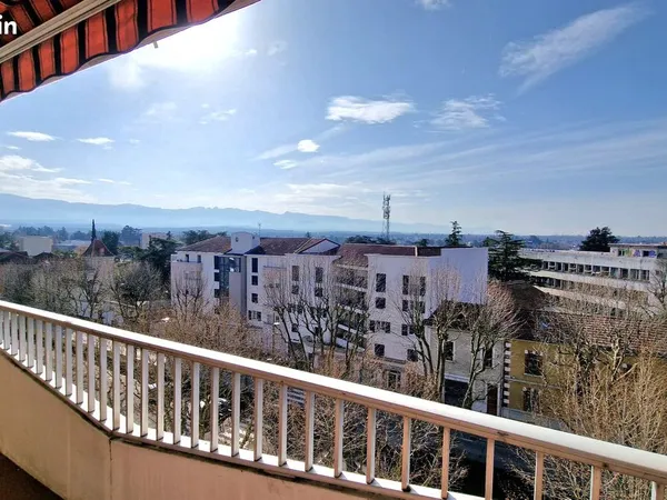 Joli appartement rénové T3 proche des commerces en centre ville de Romans