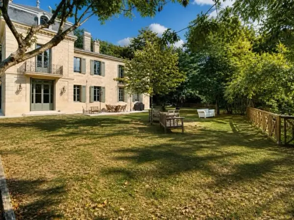 Propriété 18 pièces 425 m²
