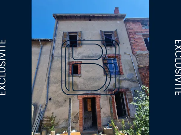 IMMEUBLE DE RAPPORT AVEC GARAGE ET TERRAIN ATTENANT