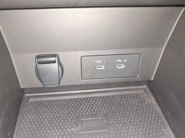 Renault Captur eco-g 100 ch — photo 37