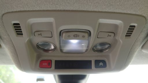 Citroen C3 1.2 PureTech 110 - Shine – 2016 – 123328 km – Essence – Boîte Manuelle — photo 8