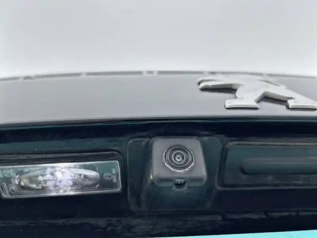 Peugeot 2008 electrique 136 ch — photo 47
