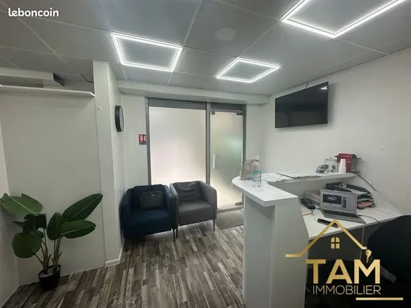 Local 42 m²