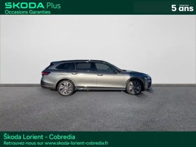 Skoda Superb combi 1.5 tsi 204ch phev sportline dsg6 — photo 4