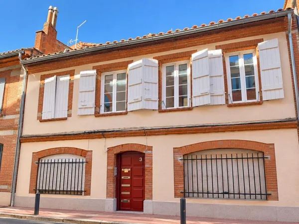 Toulouse Saint Sernin charmant T2 bis en Duplex sans travaux vendu meublé