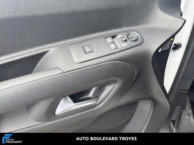 Peugeot Partner m 800kg electrique 136ch batterie 54 kwh — photo 14