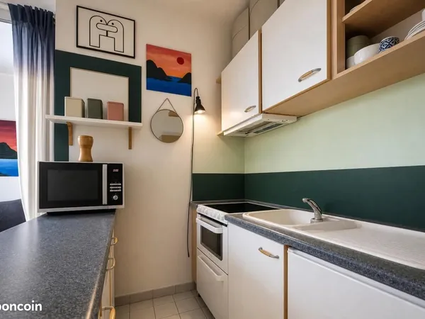 Studio 1 pièce 27 m²