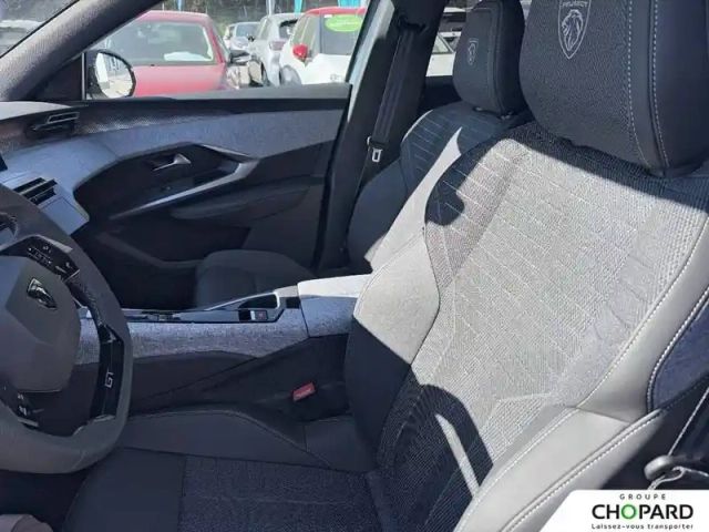 Peugeot 3008 hybrid 145 e-dcs6 — photo 11
