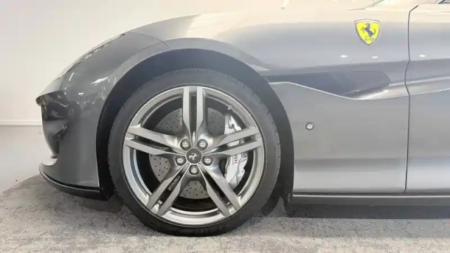 Ferrari Portofino 4.0 v8 600 ch — photo 12
