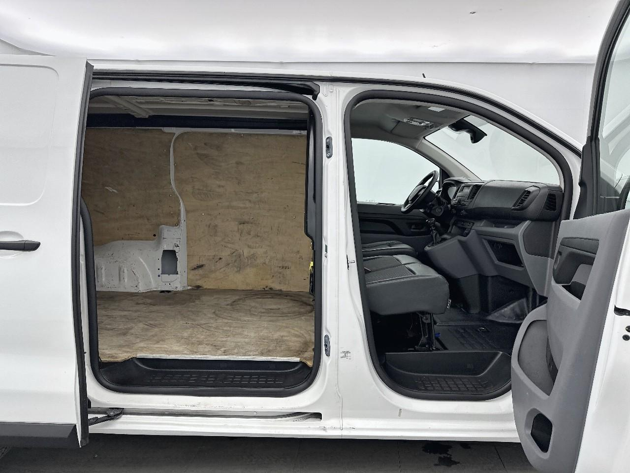 Peugeot Expert fgn tole standard 1.5 bluehdi 120 s&s bvm6 premium — photo 12