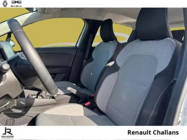 Renault Clio 1.0 tce 90ch evolution — photo 3