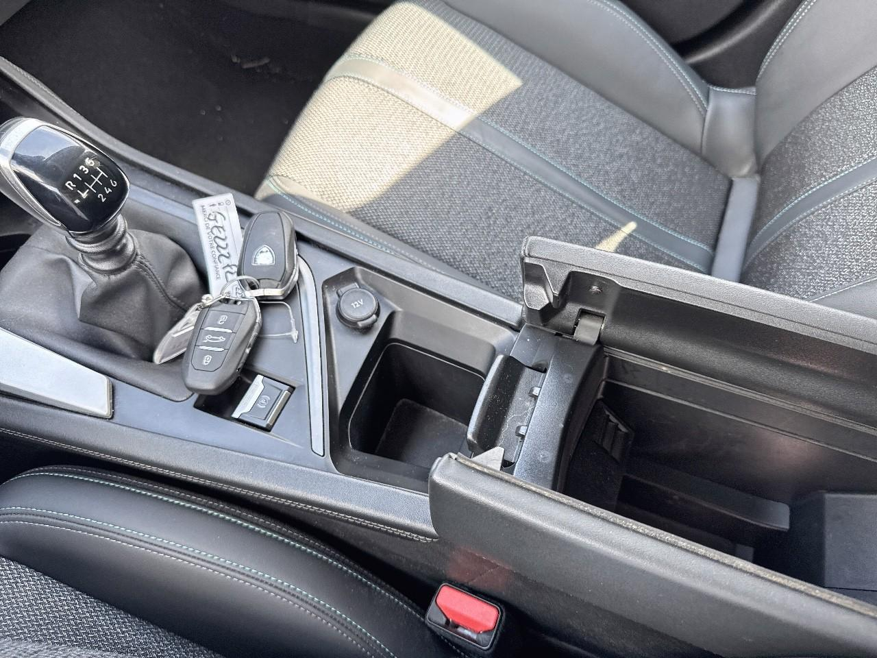 Peugeot 308 bluehdi 130ch s&s bvm6 allure pack — photo 16