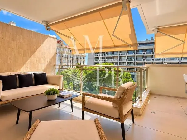 Appartement 5 pièces 140 m²