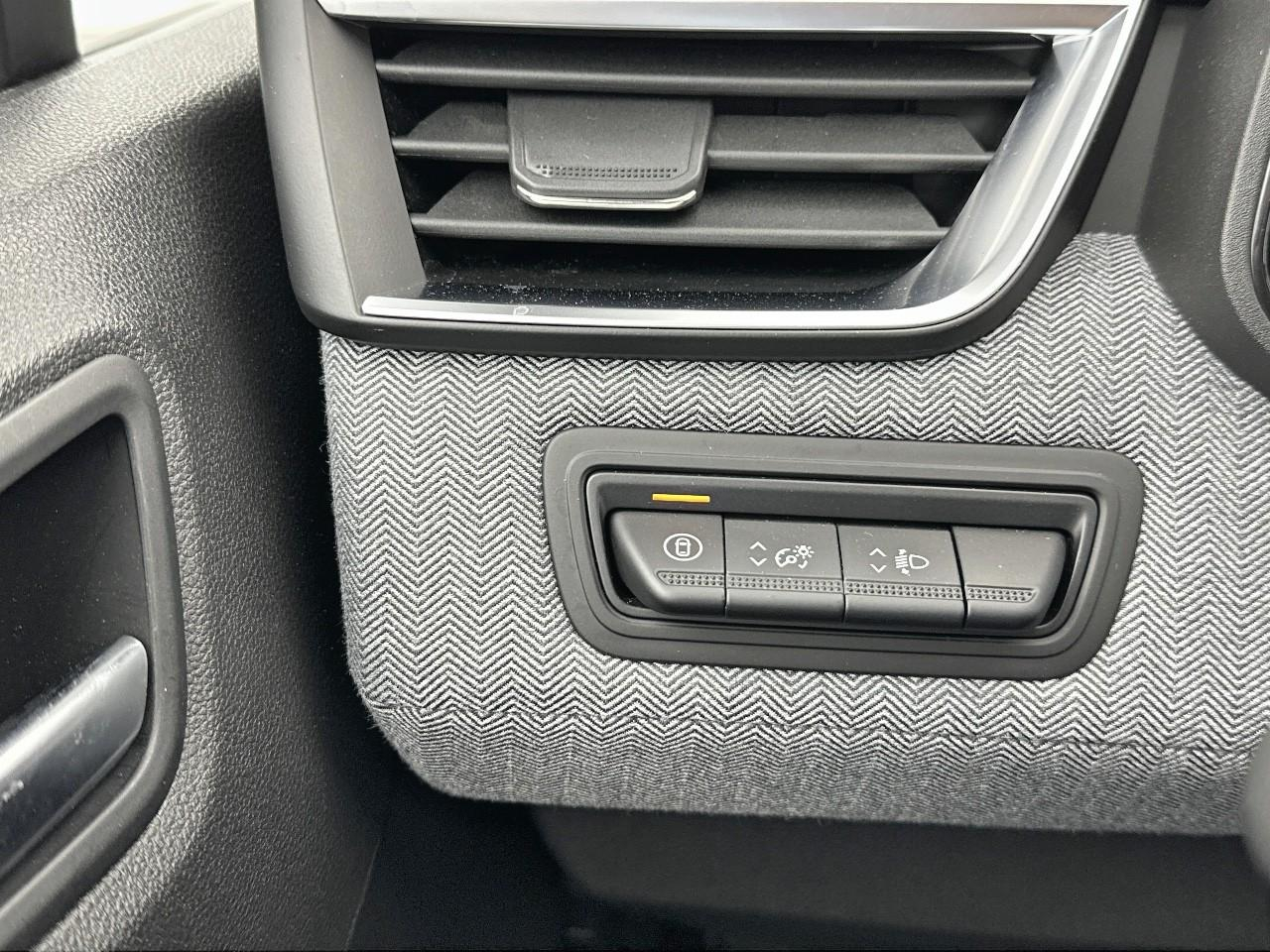 Renault Clio tce 90 ch gsr2 techno — photo 16