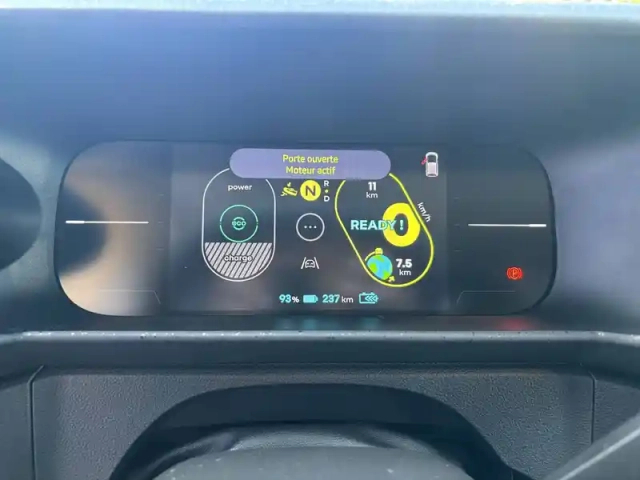 Renault Twingo e-tech electrique 80 ch autonomie urbaine — photo 15