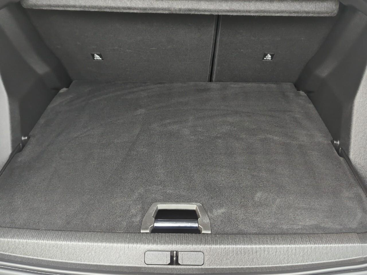 Peugeot 2008 puretech 130 s&s eat8 allure — photo 6