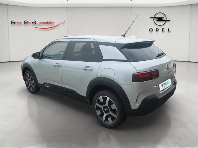 Citroën C4 bluehdi 110ch s&amp;s shine — photo 3