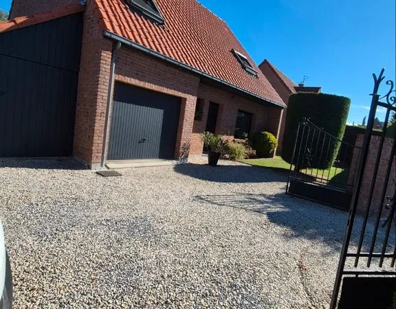 Maison individuelle garage et carport