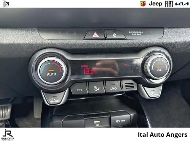 Kia Stonic 1.0 t-gdi 100ch active dct7 — photo 13