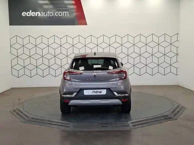 Renault Captur e-tech plug-in 160 — photo 4