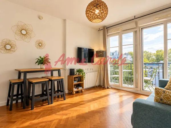NOUVEAUTÉ JOINVILLE-LE-PONT / MONTGOLFIER STUDIO 26 M2