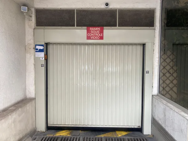 Loue parking