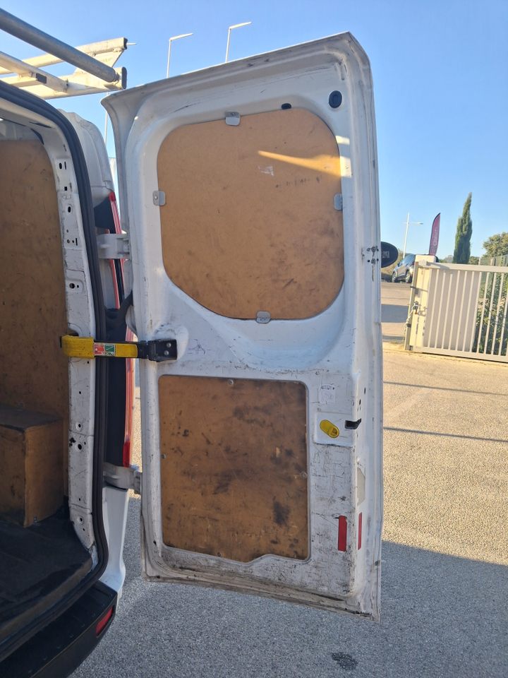 Ford TRANSIT CUSTOM FOURGON 280 L1H1 2.0 ECOBLUE 105 — photo 46