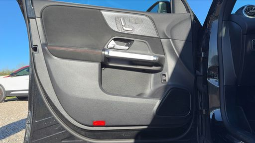 Mercedes Classe GLB 220 d 190 4Matic 8G-Tronic - AMG Line – 2021 – 80943 km – Diesel – Boîte Automatique — photo 70